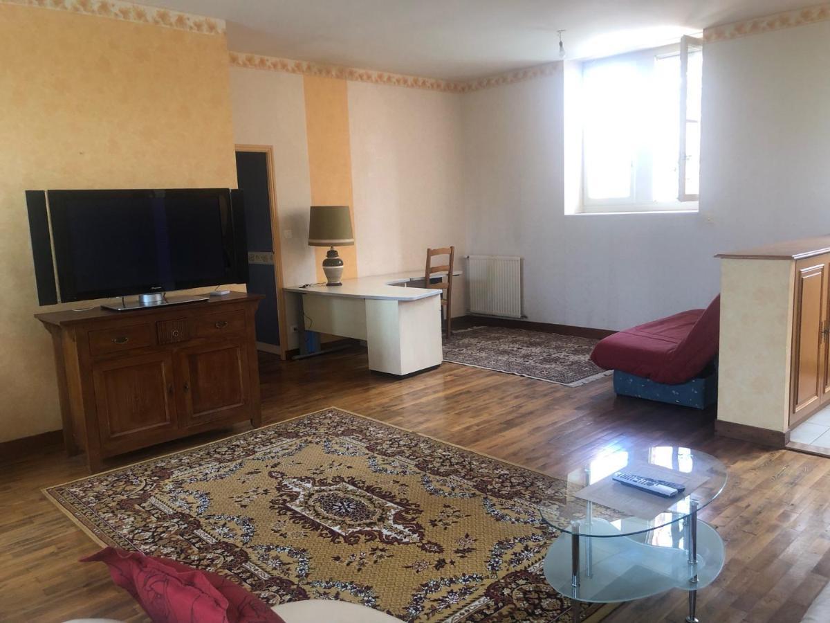 Gite -Belle Maison Dans Une Ancienne Ecole-Tarif Reduit Hors We ! Chanzeaux ภายนอก รูปภาพ